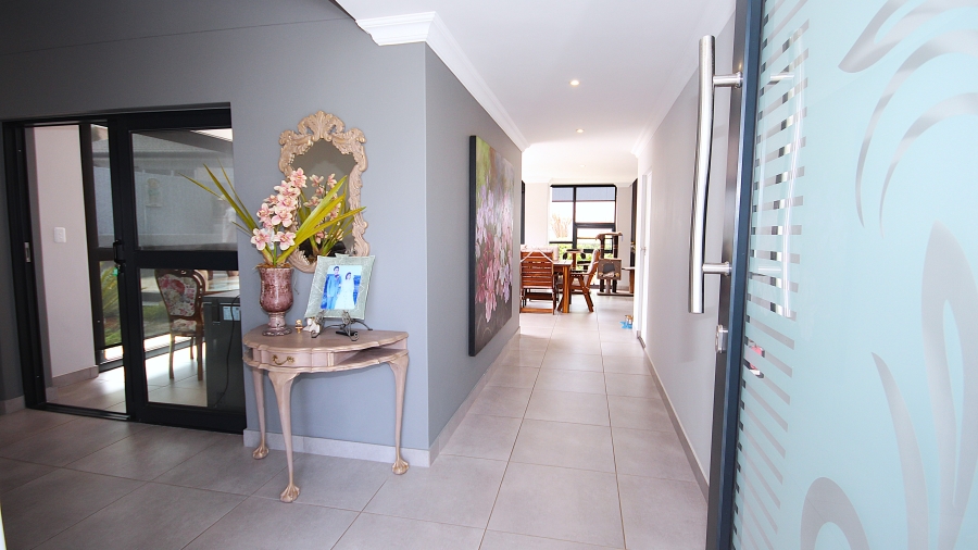 3 Bedroom Property for Sale in Monte Christo Western Cape